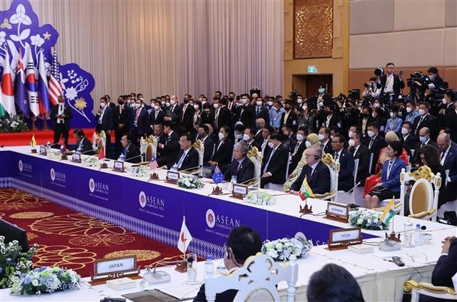 Thủ tướng Phạm Minh Chính dự Hội nghị Cấp cao ASEAN - Đông Á (EAS) lần thứ 17 - Ảnh 2.