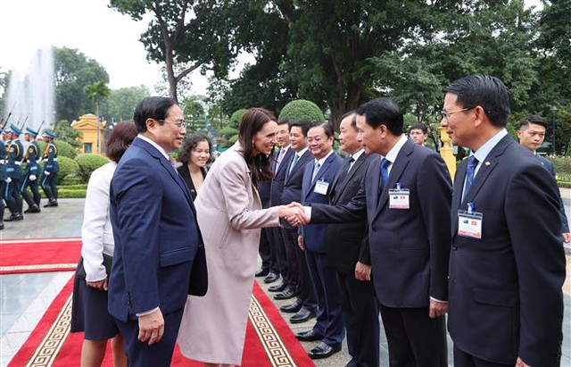 Thủ tướng Phạm Minh Chính chủ trì lễ đón Thủ tướng New Zealand thăm chính thức Việt Nam - Ảnh 10.