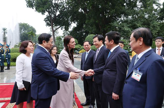 Thủ tướng Phạm Minh Chính chủ trì lễ đón Thủ tướng New Zealand thăm chính thức Việt Nam - Ảnh 9.