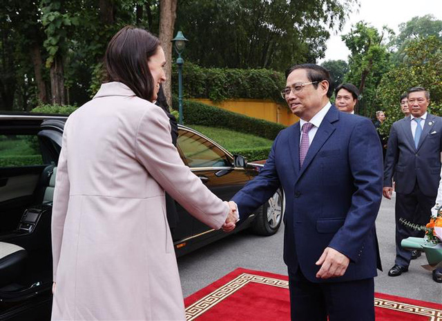 Thủ tướng Phạm Minh Chính chủ trì lễ đón Thủ tướng New Zealand thăm chính thức Việt Nam - Ảnh 1.