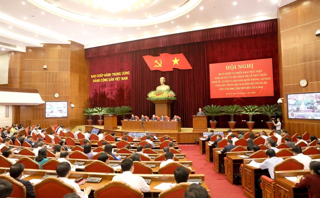 Tổng Bí thư Nguyễn Phú Trọng chủ trì hội nghị về phát triển vùng Bắc Trung Bộ và duyên hải Trung Bộ - Ảnh 1.