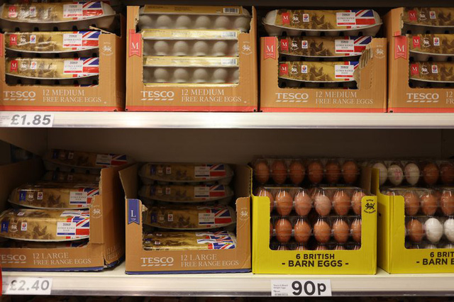 Anh giảm khẩu phần trứng được mua ở cửa hàng, siêu thị - Ảnh 1.