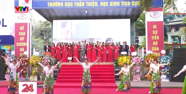 Tưng bừng các hoạt động kỷ niệm Ngày Nhà giáo Việt Nam - Ảnh 1.