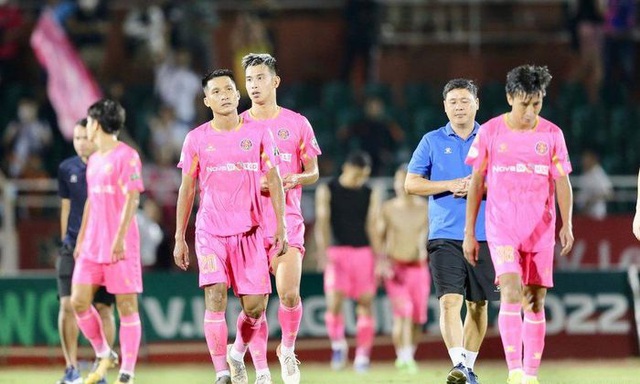 Xuống hạng, CLB Sài Gòn thanh lý hợp đồng toàn bộ đội bóng - Ảnh 2.