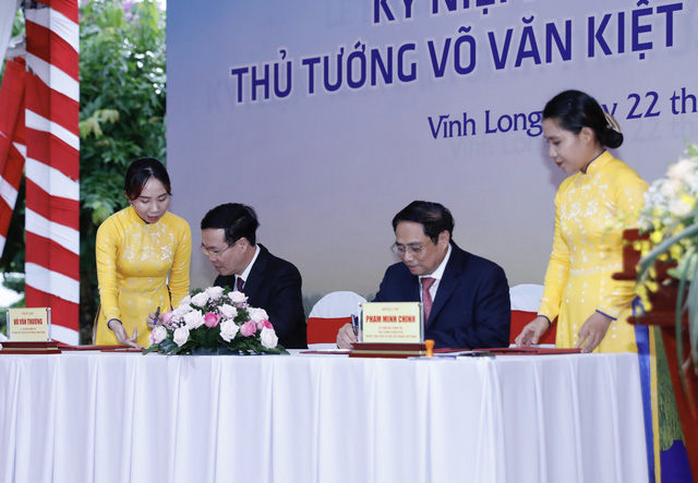 Phát hành đặc biệt bộ tem kỷ niệm 100 năm Ngày sinh Thủ tướng Võ Văn Kiệt - Ảnh 1.