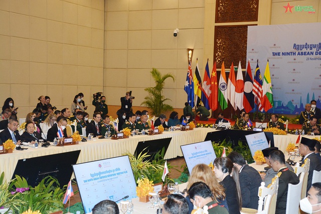 Khai mạc Hội nghị Bộ trưởng Quốc phòng ASEAN mở rộng tại Campuchia - Ảnh 1.