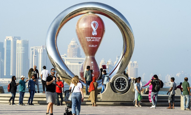 Chi kỷ lục cho World Cup, Qatar tham vọng chuyển đổi nền kinh tế - Ảnh 1.