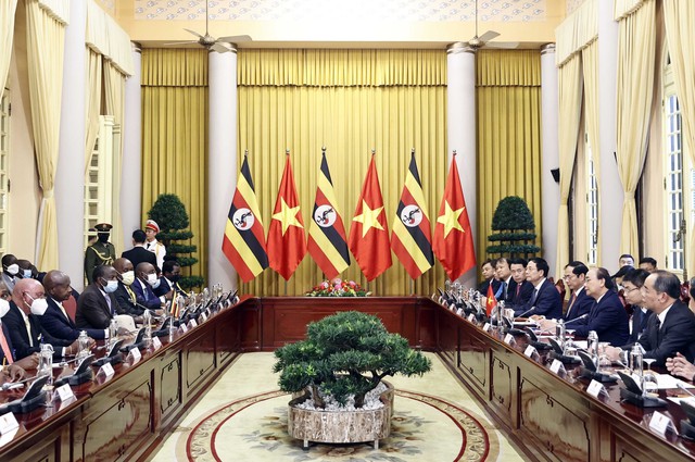 Chủ tịch nước Nguyễn Xuân Phúc chủ trì Lễ đón Tổng thống Uganda thăm chính thức Việt Nam - Ảnh 7.
