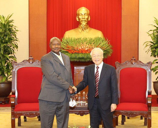 Tổng Bí thư Nguyễn Phú Trọng tiếp Tổng thống Uganda - Ảnh 1.