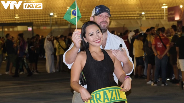 Người hâm mộ Brazil đổ về SVĐ Lusail, sẵn sàng cho màn ra quân tại World Cup 2022 - Ảnh 2.