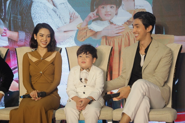Quỳnh Lương đọ sắc với Quỳnh Kool trong họp báo ra mắt phim mới - Ảnh 10.