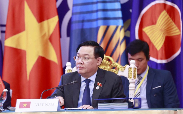 Chủ tịch Quốc hội kết thúc tốt đẹp chuyến thăm chính thức Campuchia, Philippines và dự Đại hội đồng AIPA-43 - Ảnh 2.