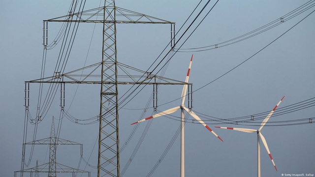 Đức lên kế hoạch đánh thuế cao đối với lợi nhuận  từ năng lượng xanh - Ảnh 1.
