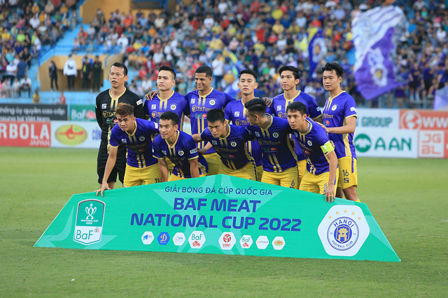 Chung kết Cúp Quốc gia 2022: CLB Hà Nội đăng quang - Ảnh 1.