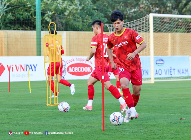 ĐT Việt Nam tăng cường rèn đấu pháp, Châu Ngọc Quang hi vọng được ra sân đấu Borussia Dortmund - Ảnh 8.