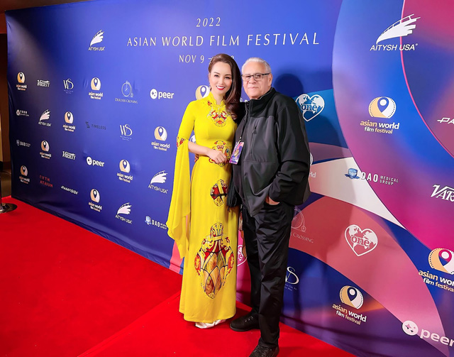 Sao Việt tại lễ bế mạc Liên hoan phim thế giới châu Á: Mai Thu Huyền thanh lịch, tinh tế với áo dài - Ảnh 5.