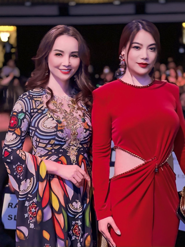 Sao Việt tại lễ bế mạc Liên hoan phim thế giới châu Á: Mai Thu Huyền thanh lịch, tinh tế với áo dài - Ảnh 4.