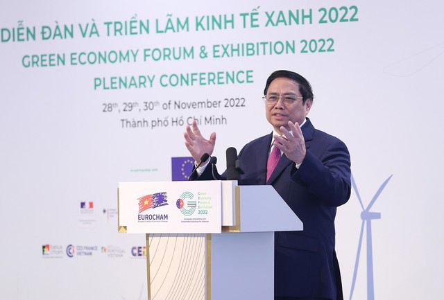 Thủ tướng: Đầu tư vào Việt Nam không chỉ vì lợi ích kinh tế, mà còn vì phát triển con người - Ảnh 1.