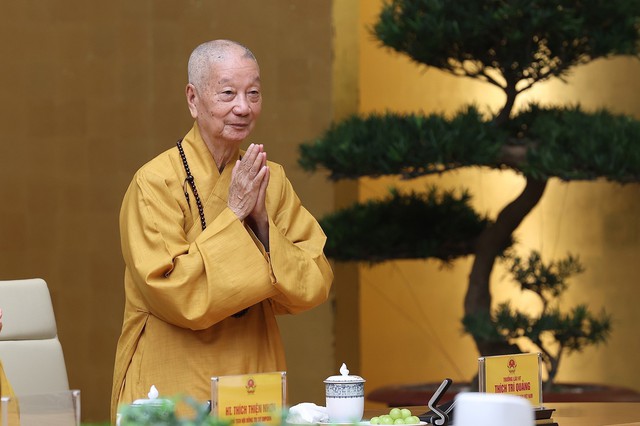 Thủ tướng: Phật giáo Việt Nam luôn gắn bó, đồng hành cùng dân tộc - Ảnh 4.