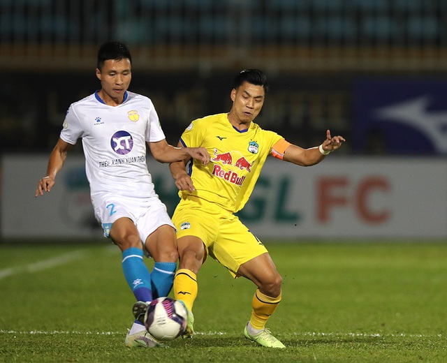 Thắng thuyết phục CLB Nam Định, HAGL trụ hạng thành công | Vòng 23 V.League 2022 - Ảnh 2.