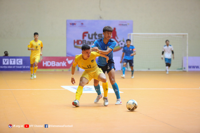 Vòng 16 giải futsal VĐQG 2022 (ngày 5/11): Sahako tiệm cận ngôi vua, Thái Sơn Bắc chiếm lợi thế vào top 3 - Ảnh 4.