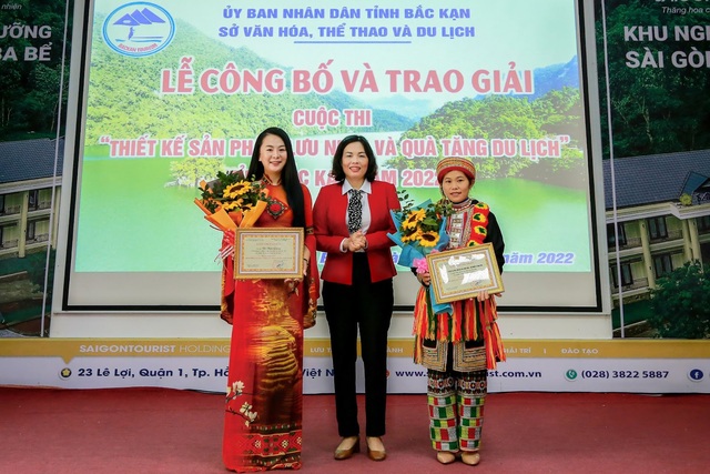 NTK Vũ Thảo Giang xuất sắc nhận giải thưởng thiết kế sản phẩm du lịch 2022 - Ảnh 1.