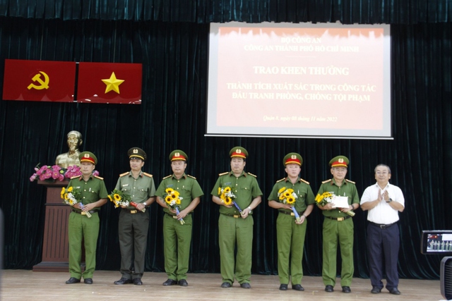 Công an TP Hồ Chí Minh liên tiếp triệt phá 3 đường dây mua bán ma túy - Ảnh 1.