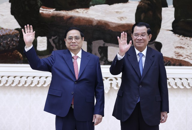Lễ đón Thủ tướng Phạm Minh Chính thăm chính thức Vương quốc Campuchia - Ảnh 1.