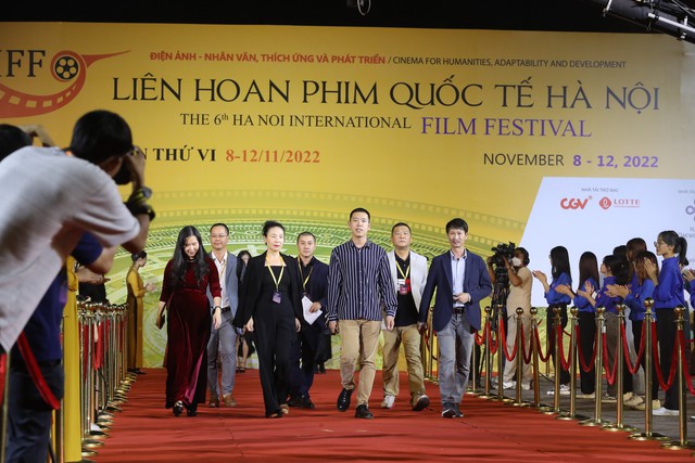 Hoa hậu Đỗ Thị Hà đọ sắc cùng dàn mỹ nhân tại lễ Khai mạc HANIFF VI - Ảnh 14.