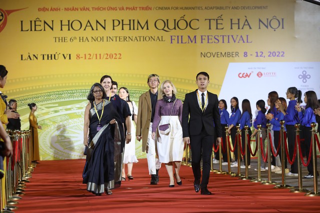 Hoa hậu Đỗ Thị Hà đọ sắc cùng dàn mỹ nhân tại lễ Khai mạc HANIFF VI - Ảnh 13.