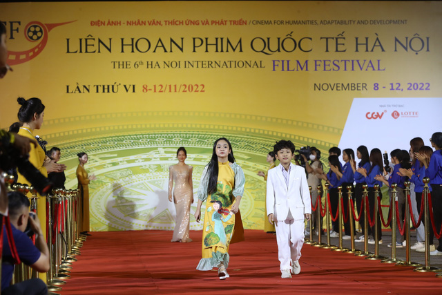 Hoa hậu Đỗ Thị Hà đọ sắc cùng dàn mỹ nhân tại lễ Khai mạc HANIFF VI - Ảnh 7.