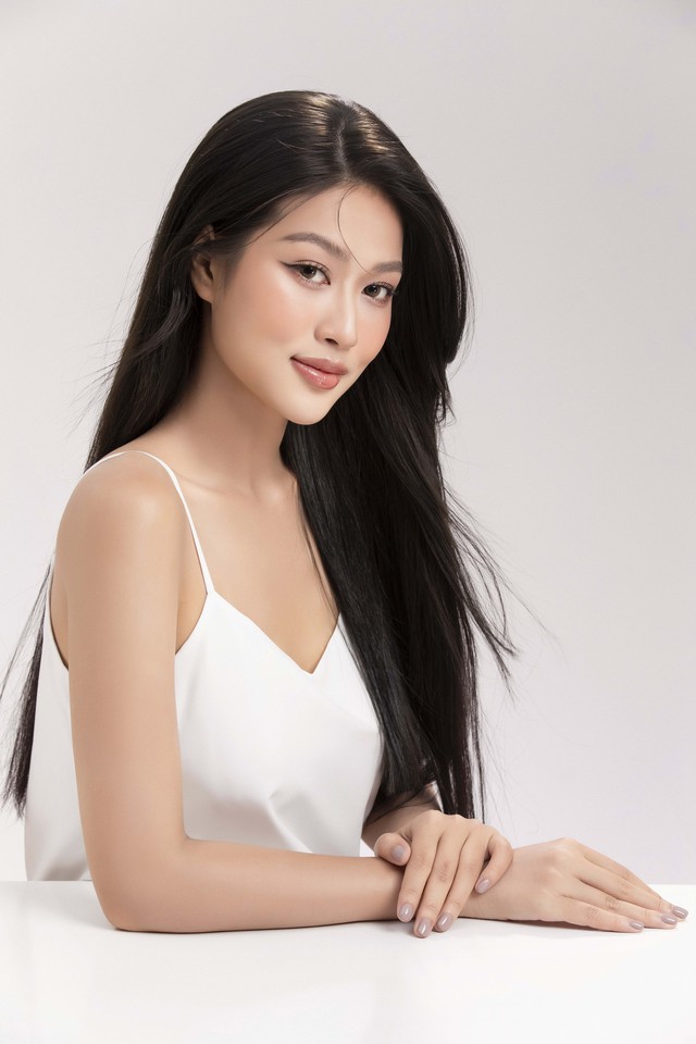 Miss Grand Vietnam Đoàn Thiên Ân khoe vẻ đẹp trong veo - Ảnh 6.