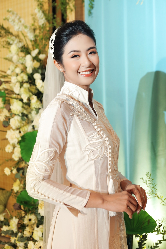 Hoa hậu Ngọc Hân hạnh phúc bước vào lễ đường trong tiếng đồng dao - Ảnh 8.