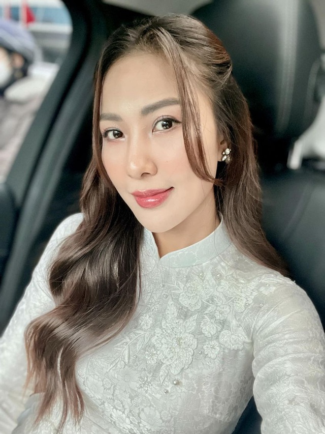 Sao Việt đồng loạt diện áo dài dự đám cưới Hoa hậu Ngọc Hân - Ảnh 14.