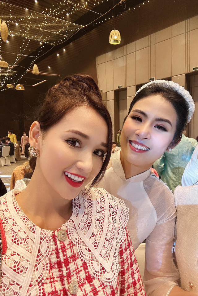 Sao Việt đồng loạt diện áo dài dự đám cưới Hoa hậu Ngọc Hân - Ảnh 24.