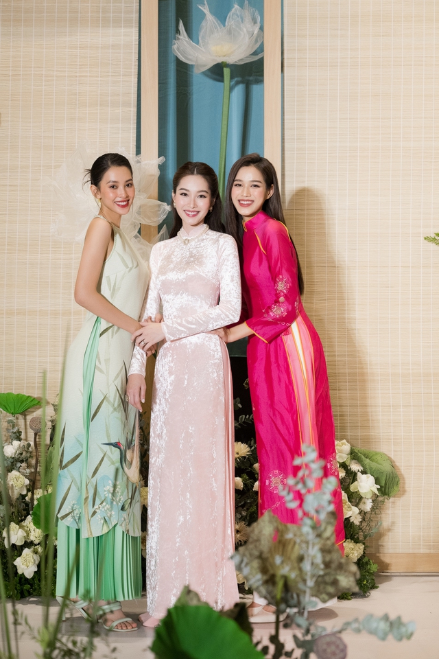 Sao Việt đồng loạt diện áo dài dự đám cưới Hoa hậu Ngọc Hân - Ảnh 5.