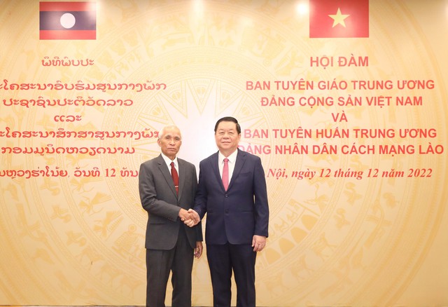Việt Nam - Lào tăng cường trao đổi, chia sẻ kinh nghiệm công tác tuyên giáo - Ảnh 1.