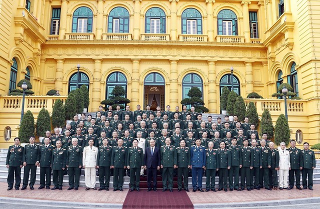 Chủ tịch nước Nguyễn Xuân Phúc gặp mặt Ban liên lạc Cựu chiến binh Sư đoàn 341 - Ảnh 6.