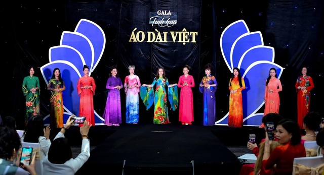 Gala Tinh hoa Áo dài Việt 2022: Tôn vinh lịch sử áo dài Việt - Ảnh 5.