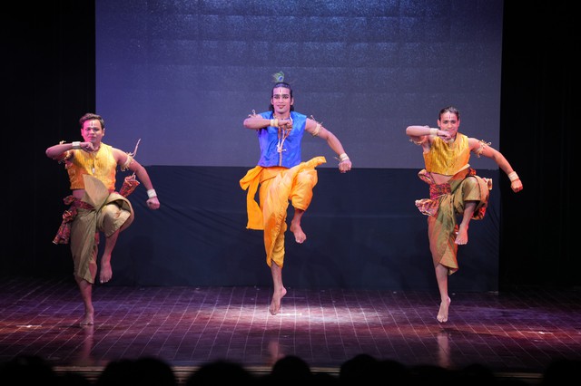 Đặc sắc đêm diễn Múa cổ điển Ấn Độ - Ảnh 8.
