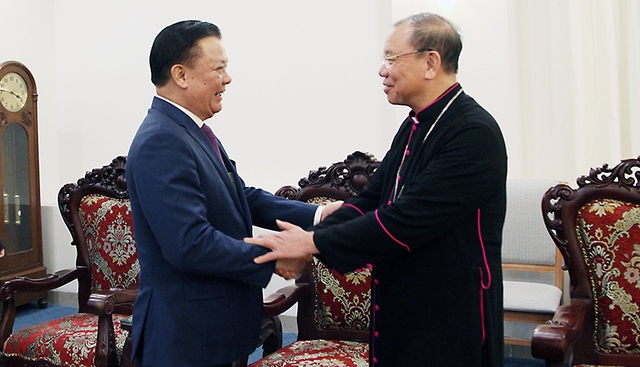 Bí thư Thành ủy Hà Nội chúc mừng Giáng sinh Tòa Tổng giám mục Hà Nội - Ảnh 2.