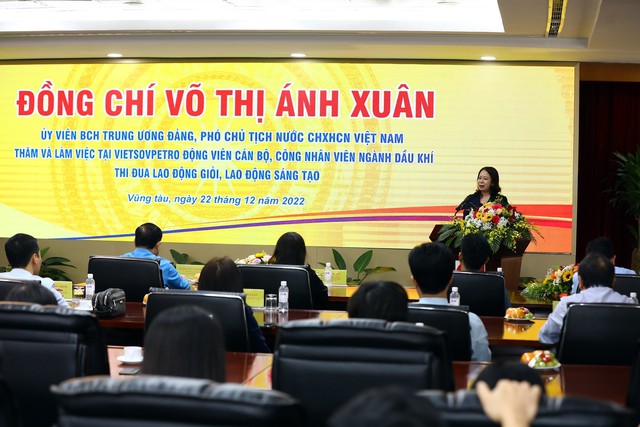 Phó Chủ tịch nước Võ Thị Ánh Xuân thăm, làm việc tại Liên doanh Việt - Nga Vietsovpetro - Ảnh 1.
