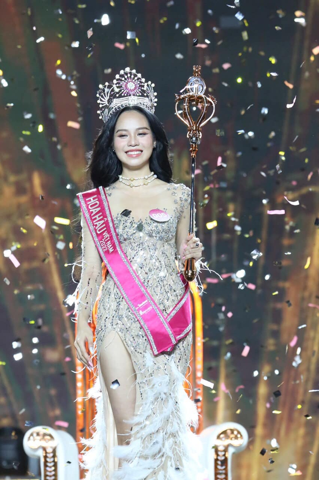 Trọn vẹn phần thi nổi trội đưa Thanh Thủy đăng quang Hoa hậu Việt Nam 2022 - Ảnh 8.