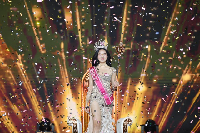 Trọn vẹn phần thi nổi trội đưa Thanh Thủy đăng quang Hoa hậu Việt Nam 2022 - Ảnh 10.