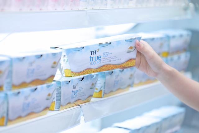 Ra mắt thế hệ sữa chua cao cấp mới: TH true Yogurt xoài - Hạt chia tự nhiên và nếp cẩm tự nhiên - Ảnh 2.