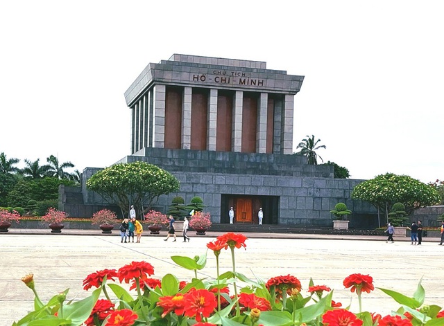 
The&nbsp;Ho Chi Minh Mausoleum - an important place of interest for both local and international visitors to Hanoi. Photo: Nguyen Huu Viem
