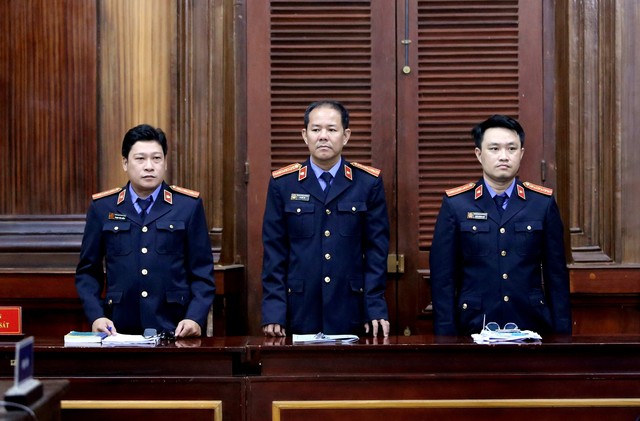 Xét xử vụ án Alibaba: Bắt đầu tuyên án Nguyễn Thái Luyện và 22 bị cáo - Ảnh 3.