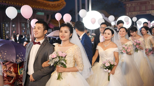 Tỷ lệ kết hôn mới của Trung Quốc giảm xuống mức thấp nhất trong hơn 30 năm - Ảnh 1.