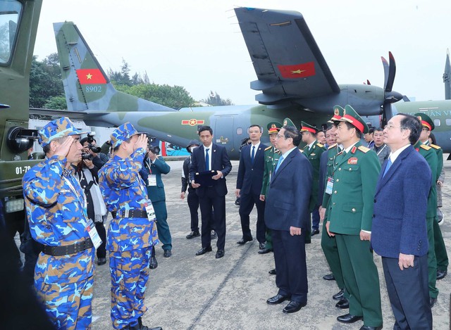 Ngắm các loại vũ khí, khí tài tại Triển lãm Quốc phòng quốc tế Việt Nam 2022 - Ảnh 1.