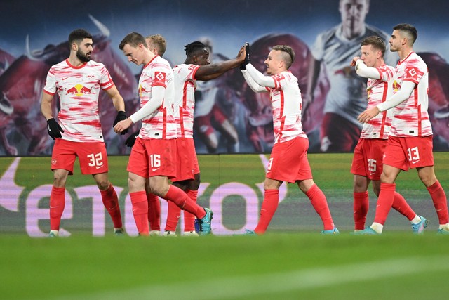 RB Leipzig thắng cách biệt Cologne | Vòng 22 Bundesliga - Ảnh 2.